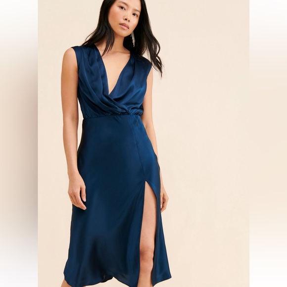 Amanda Uprichard Dresses & Skirts - Amanda Uprichard 100% silk midi dress blue